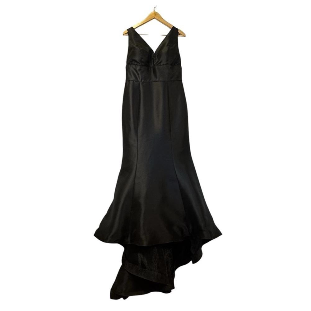 Sherri Hill Elegant Black Evening Gown, Prom dress, size 16, black